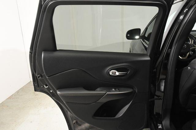 2017 Jeep Cherokee Limited w/ Nav/ Pano/ Safety T photo