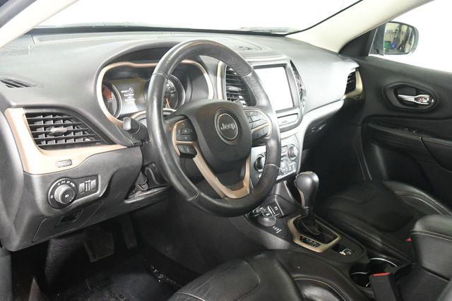 2017 Jeep Cherokee Limited w/ Nav/ Pano/ Safety T photo
