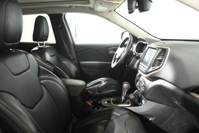 2017 Jeep Cherokee Limited w/ Nav/ Pano/ Safety T photo