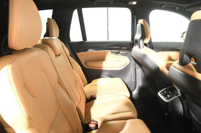 2017 Volvo XC90 Momentum photo
