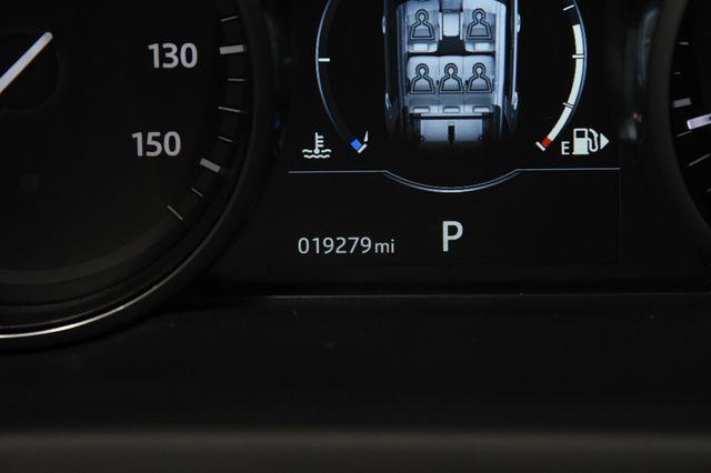 2017 Land Rover Discovery Sport SE photo
