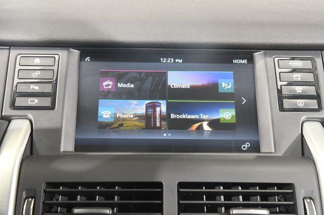 2017 Land Rover Discovery Sport SE photo