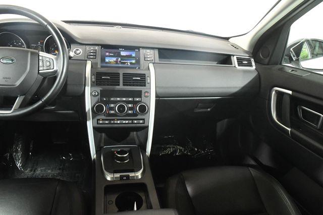 2017 Land Rover Discovery Sport SE photo