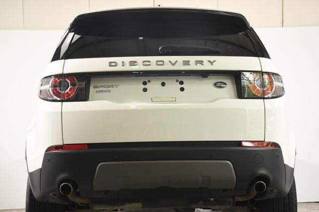 2017 Land Rover Discovery Sport SE photo