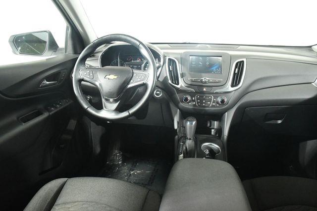 2018 Chevrolet Equinox LT w/ Nav/ Heated Seats/ Safet photo