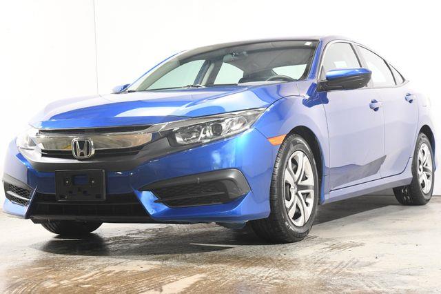 The 2017 Honda Civic LX photos
