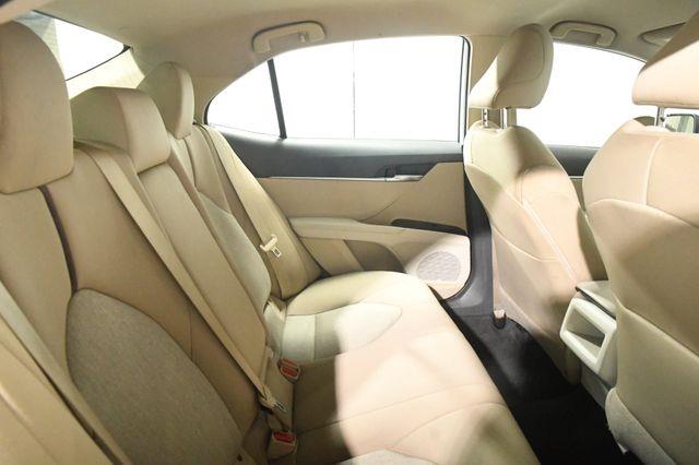 2019 Toyota Camry LE photo