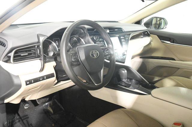 2019 Toyota Camry LE photo
