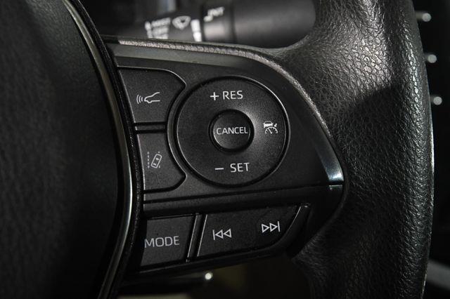 2019 Toyota Camry LE photo