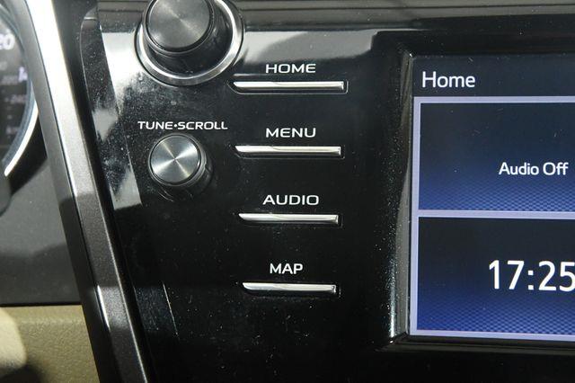 2019 Toyota Camry LE photo