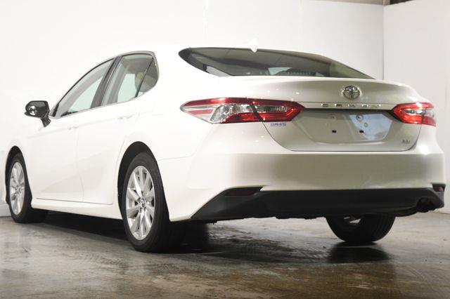 2019 Toyota Camry LE photo