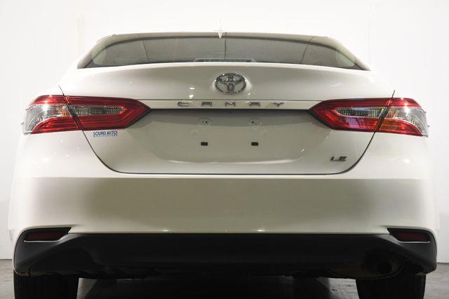 2019 Toyota Camry LE photo
