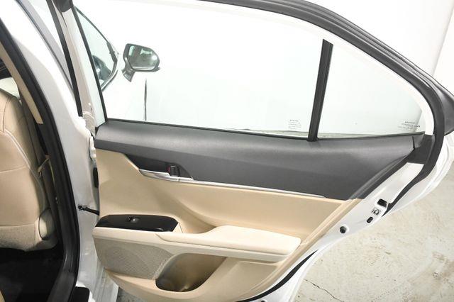 2019 Toyota Camry LE photo