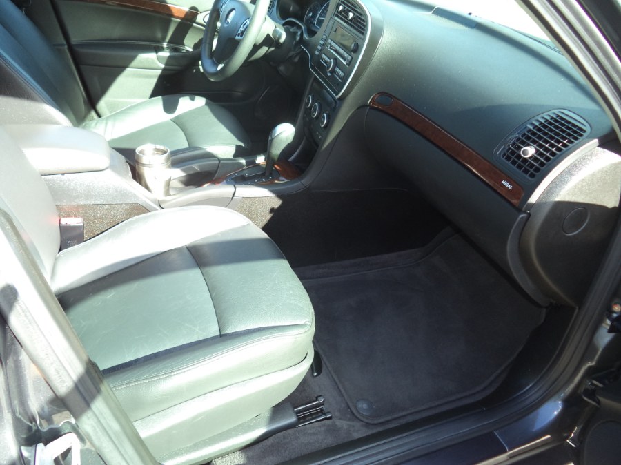 2010 Saab 9-3 Sport photo