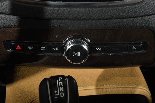 2017 Volvo XC90 Momentum photo