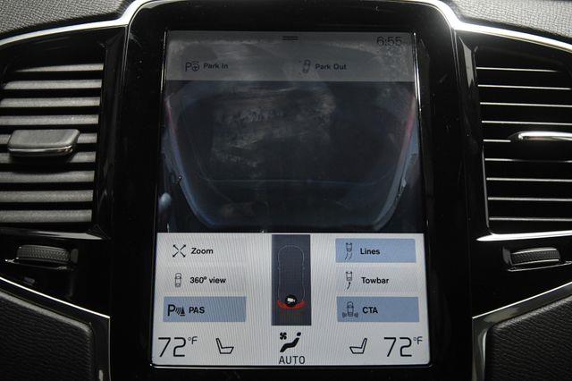 2017 Volvo XC90 Momentum photo