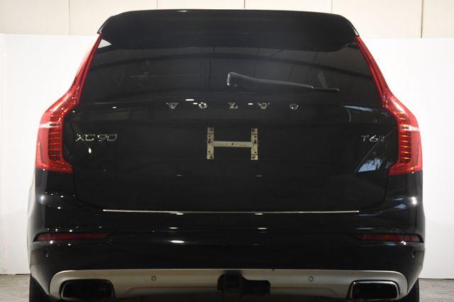 2017 Volvo XC90 Momentum photo