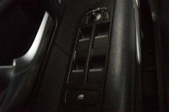 2016 Land Rover Range Rover Evoque SE Premium photo