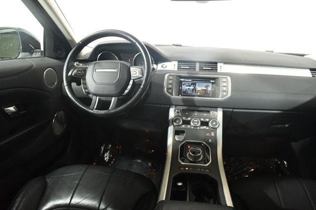 2016 Land Rover Range Rover Evoque SE Premium photo