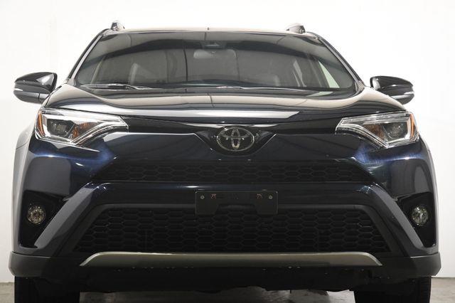 2017 Toyota RAV4 SE photo