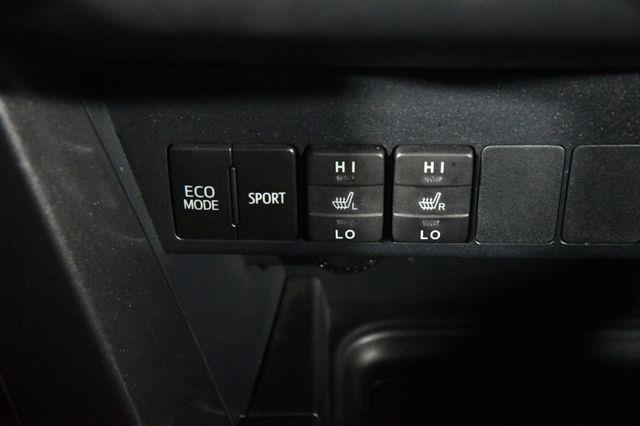 2017 Toyota RAV4 SE photo