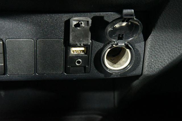 2017 Toyota RAV4 SE photo