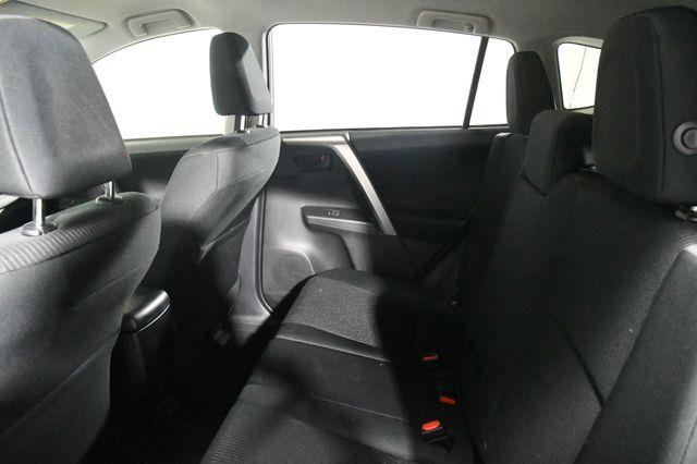 2017 Toyota RAV4 LE photo