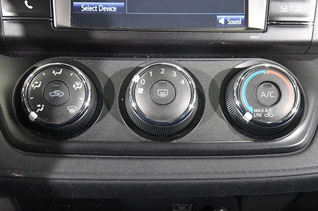 2017 Toyota RAV4 LE photo