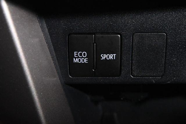 2017 Toyota RAV4 LE photo