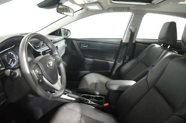 2017 Toyota Corolla SE photo