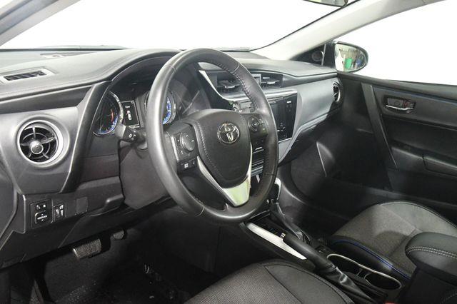 2017 Toyota Corolla SE photo