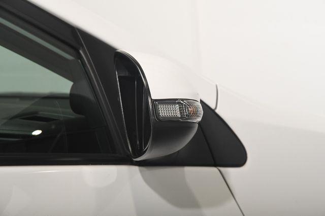 2017 Toyota Corolla SE photo