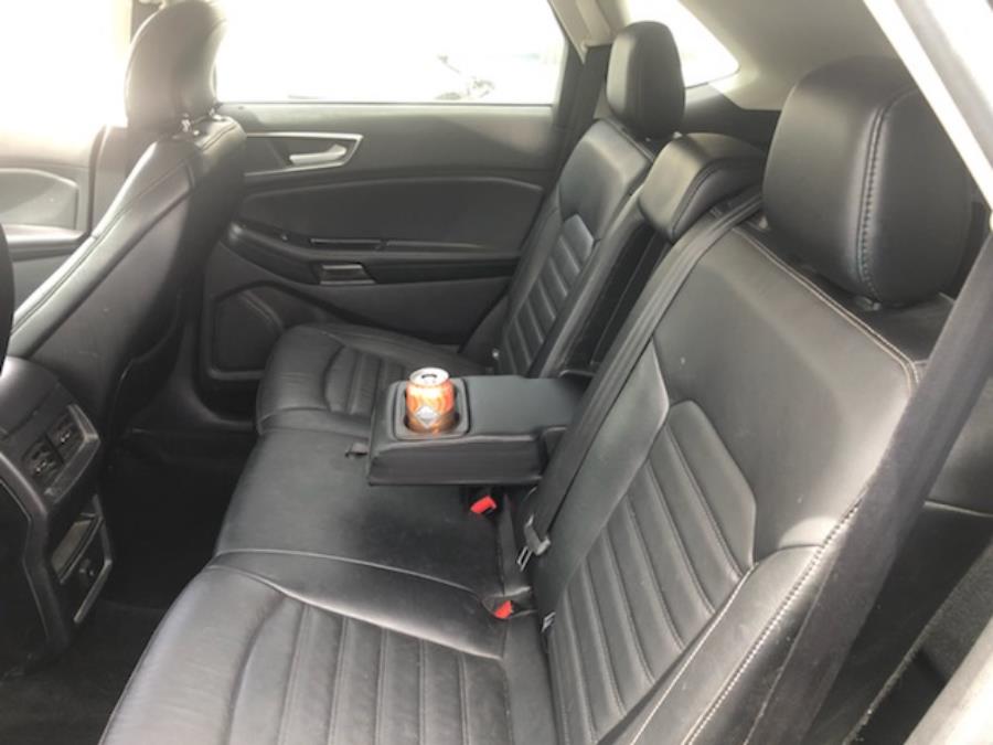 2016 Ford Edge 4dr SEL FWD photo