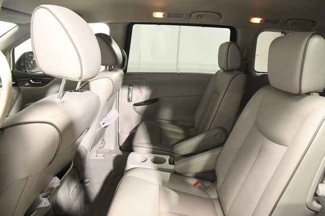 2016 Nissan Quest Platinum w/DvD/ Safety Tech/ N photo