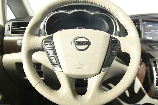 2016 Nissan Quest Platinum w/DvD/ Safety Tech/ N photo