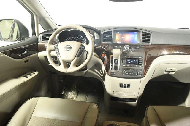 2016 Nissan Quest Platinum w/DvD/ Safety Tech/ N photo