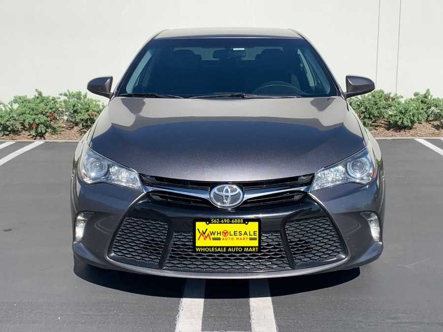 The 2016 Toyota Camry 4dr Sdn I4 Auto SE (Natl) photos