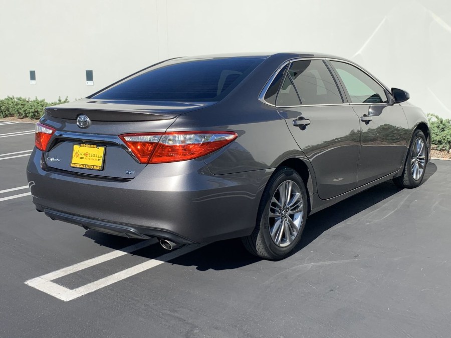 2016 Toyota Camry 4dr Sdn I4 Auto SE (Natl) photo