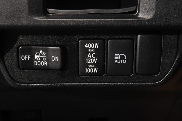 2018 Toyota Tacoma TRD Sport w/ Blind Spot/ Nav/  photo