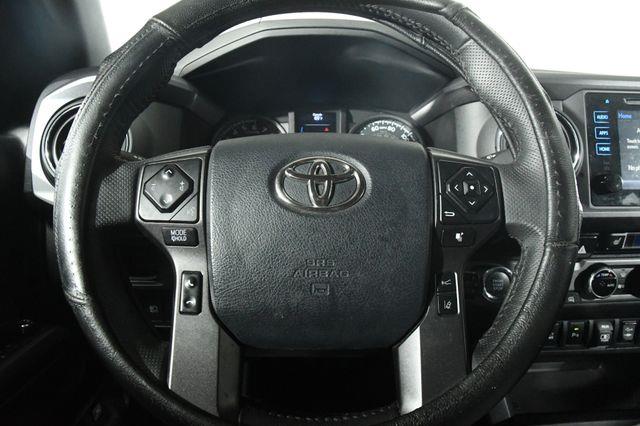 2018 Toyota Tacoma TRD Sport w/ Blind Spot/ Nav/  photo
