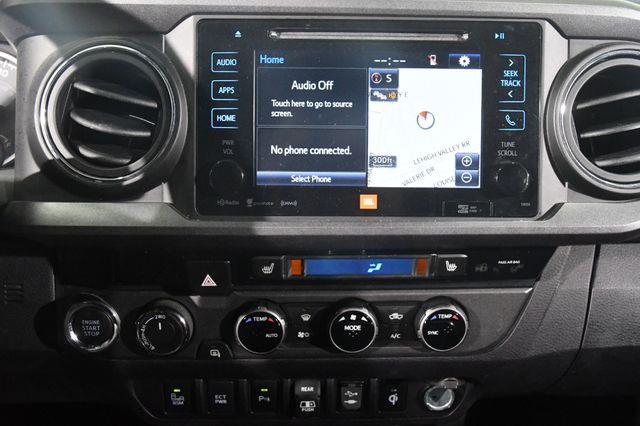 2018 Toyota Tacoma TRD Sport w/ Blind Spot/ Nav/  photo