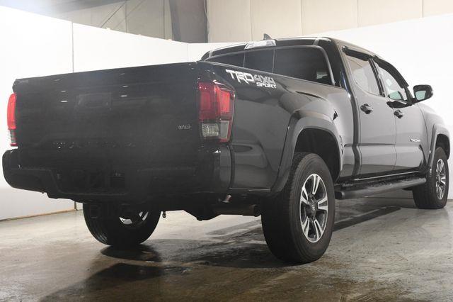 2018 Toyota Tacoma TRD Sport w/ Blind Spot/ Nav/  photo