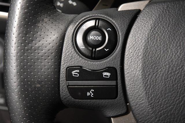 2015 Lexus IS 250 photo
