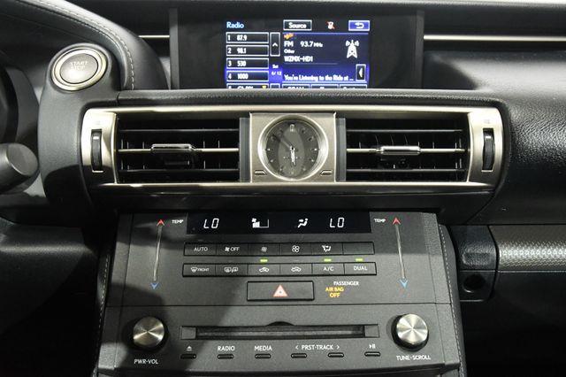 2015 Lexus IS 250 photo