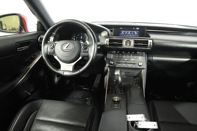 2015 Lexus IS 250 photo