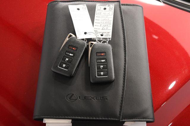 2015 Lexus IS 250 photo