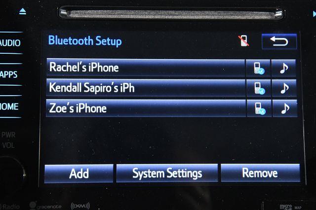 2016 Toyota Prius Four Touring w/ Leather / Nav/ photo