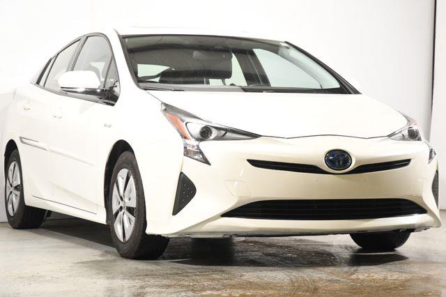 2016 Toyota Prius Four Touring w/ Leather / Nav/ photo