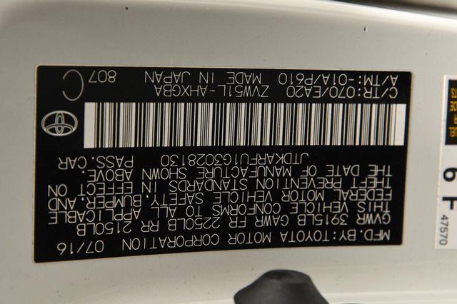 2016 Toyota Prius Four Touring w/ Leather / Nav/ photo