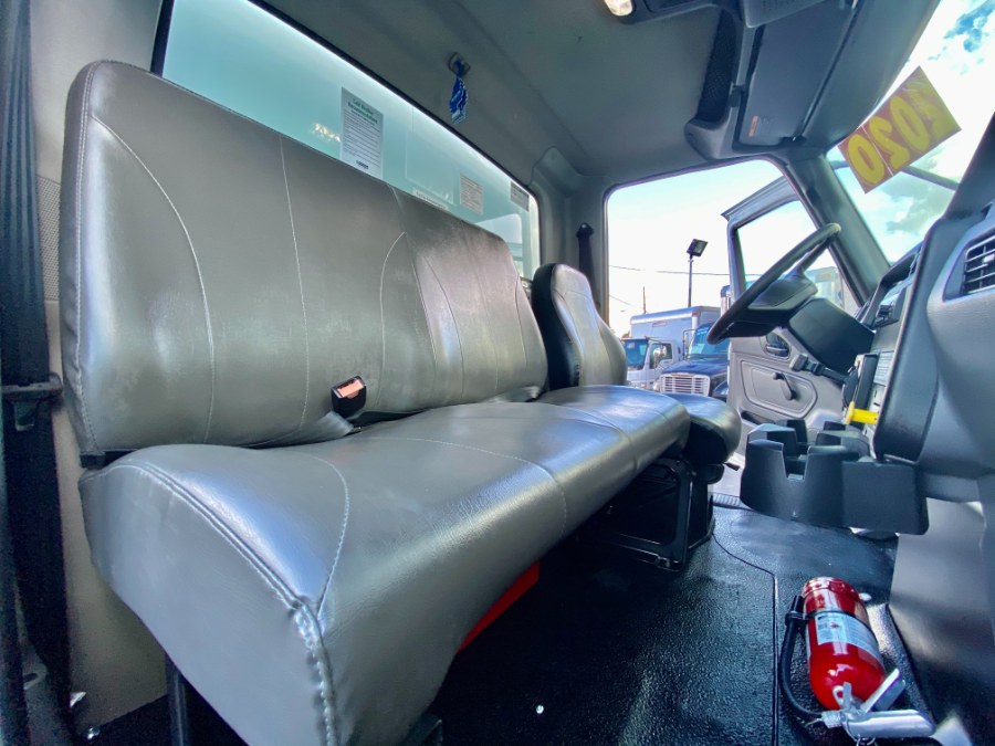 2020 International MV 607 26 BOX TRUCK photo